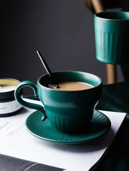 אירופאי וינטג, כוס הקפה להגדיר ירוק יצירתי יוקרה עם ידית פורצלן ספלי תה זהב Matero Hierba הביתה Drinkware CC50CC